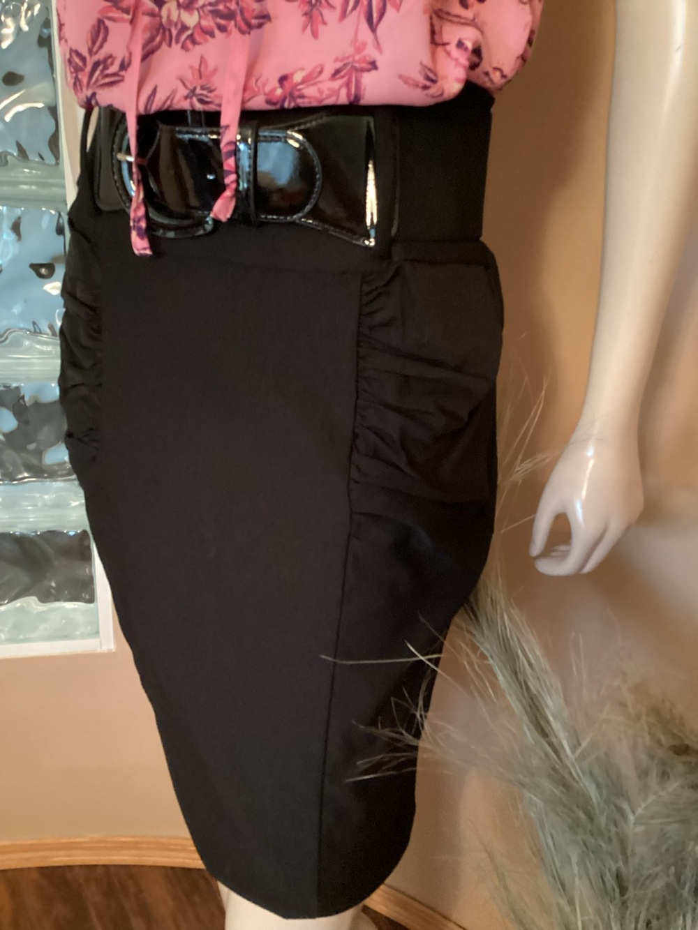 Women's Black Pencil Skirt